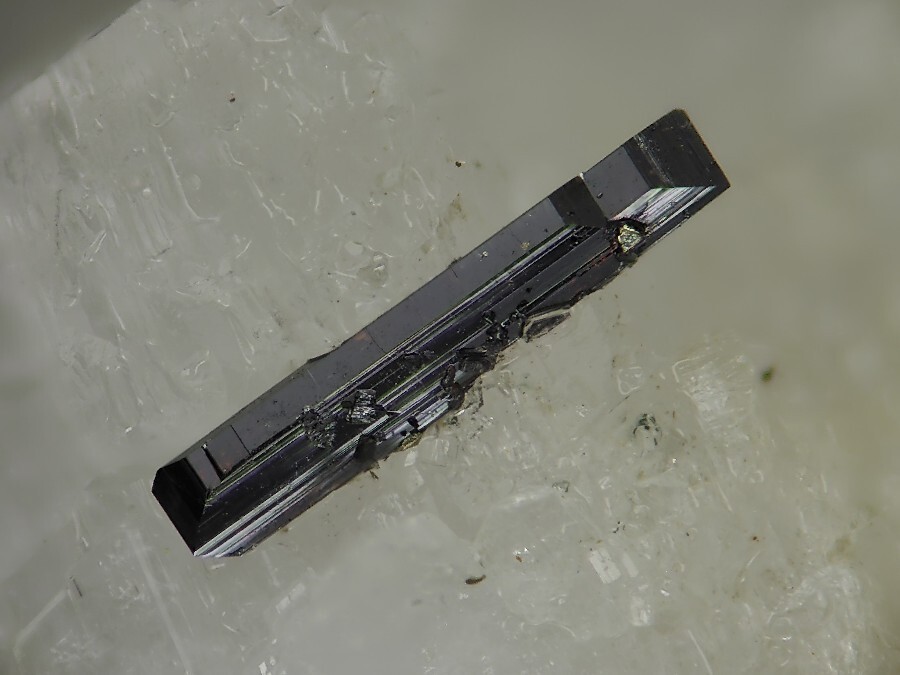 Aeschynite-(Y)