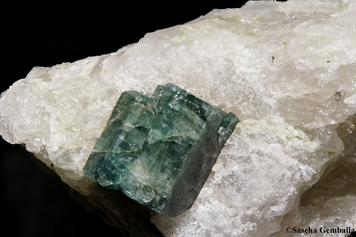 Fluorapatite