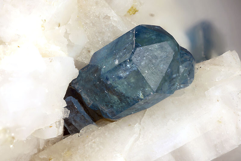 Fluorapatite blue