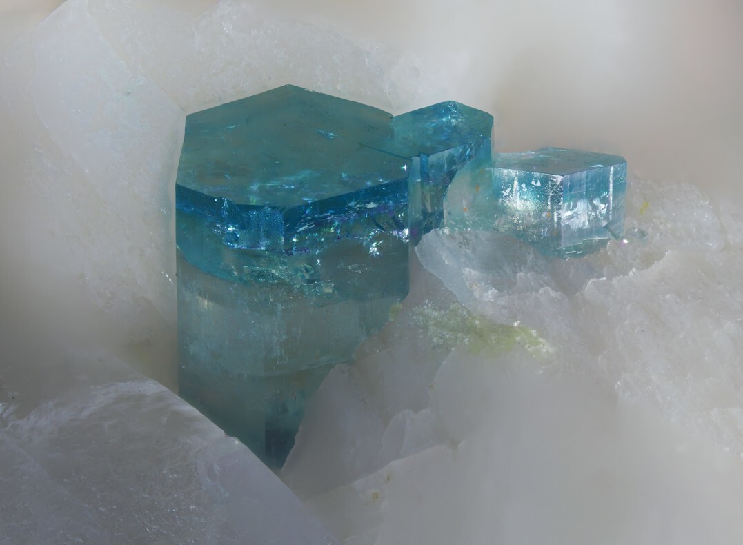 Fluorapatite blue